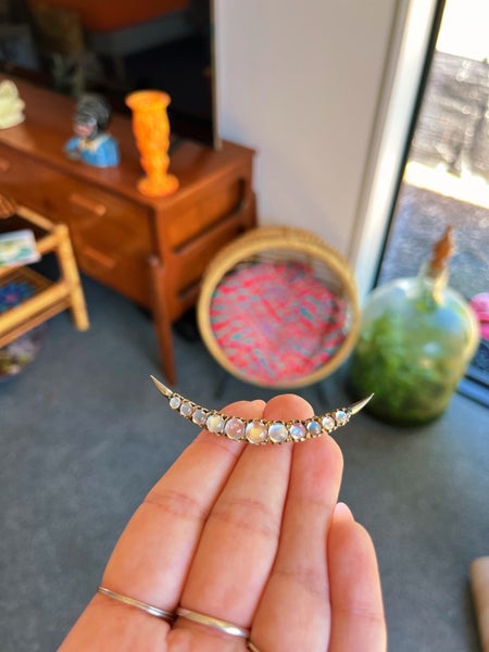 Antique Victorian Moonstone Silver Crescent Moon Brooch Carousel 2