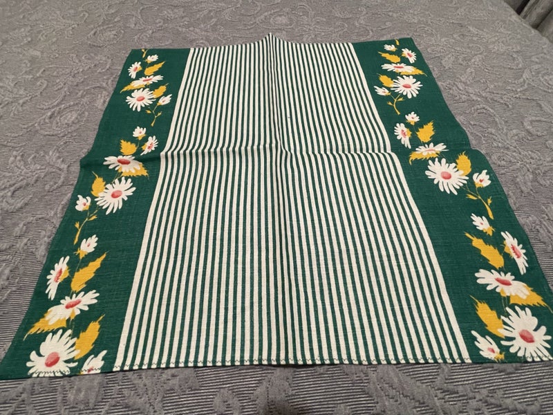 A sweet little vintage Linen Cloth - Stripes and flowers Carousel 1