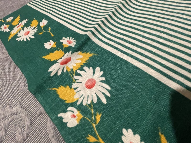 A sweet little vintage Linen Cloth - Stripes and flowers Carousel 2