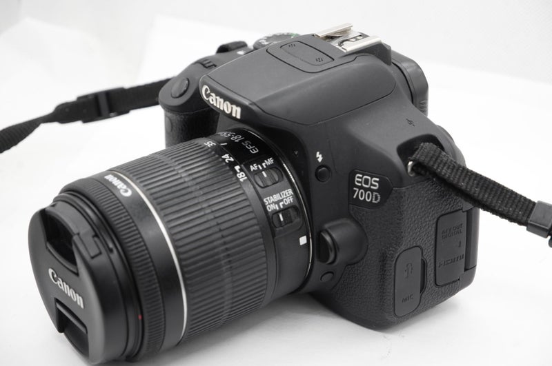 $1 Reserve Canon EOS 700D camera body + Canon EFs 18-55mm f3.5-5.6 IS STM lens64010589235202113
