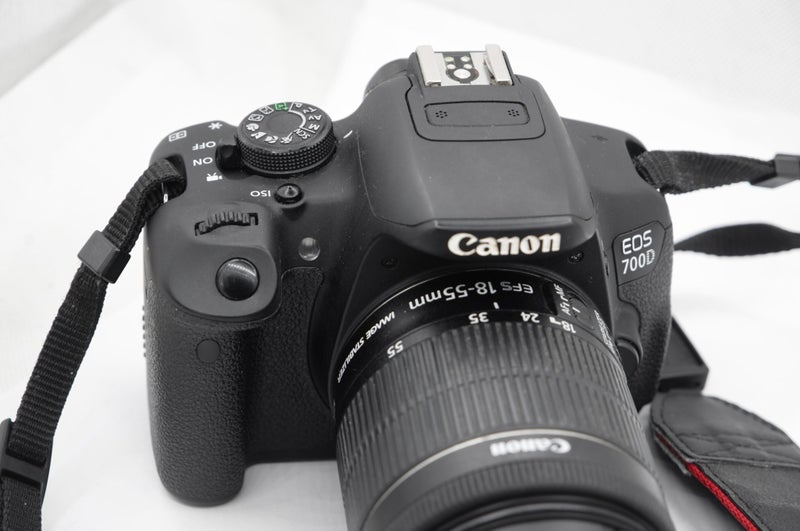 $1 Reserve Canon EOS 700D camera body + Canon EFs 18-55mm f3.5-5.6 IS STM lens64010589235202112