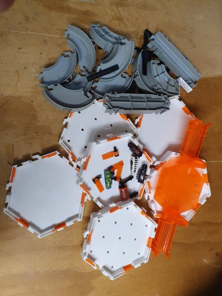 Hex Bugs and Track Carousel 1
