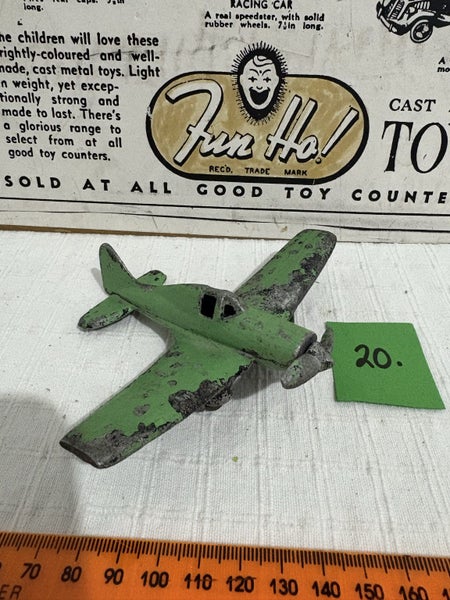 ** Fun-Ho NZ RAF fighter plane ** Carousel 1