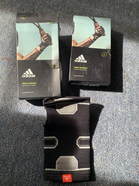 2 packs of Wrist Support Wrist Protectors Adidas New Carousel 1