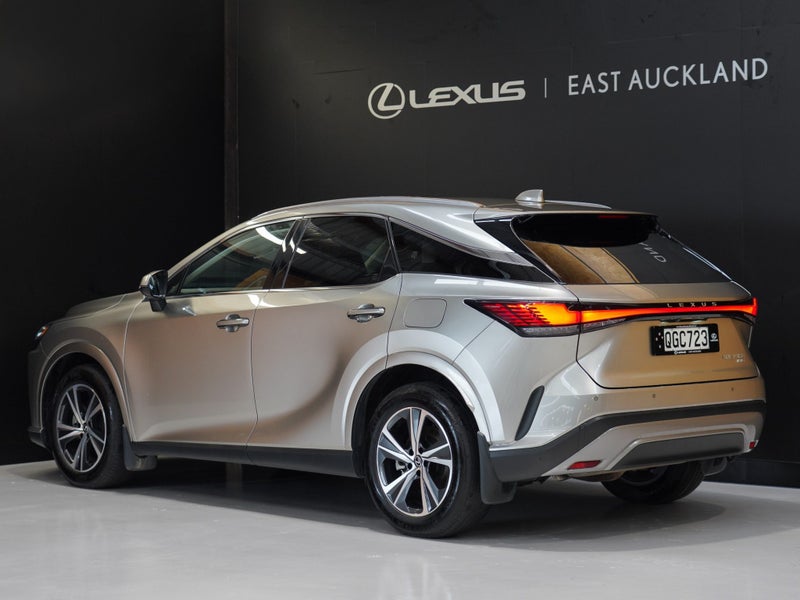 2023 Lexus RX 350h 2.5P HEV CVT AWD64015179708290111