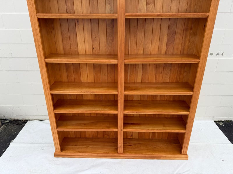 Stunning SOLID Kauri HUGE Bookcase in Excellent Condition Carousel 2