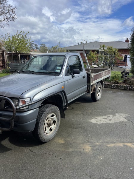 2004 Toyota Hilux S/C C/C64017096085378111