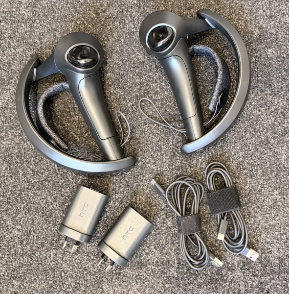 Valve Knuckles VR Controllers Carousel 2