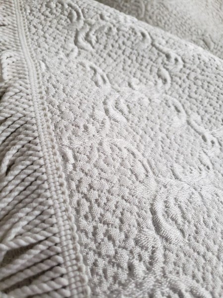 Cream vintage heavy brocade fringed bed covet Carousel 1