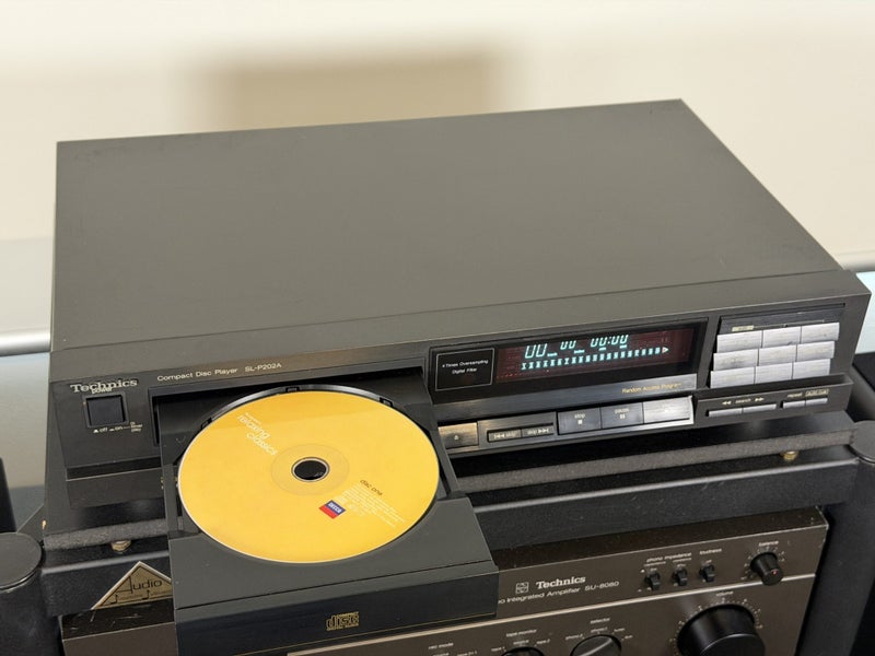 Technics SL-P202A – CD Player – Made in Germany – Excellent Working Condition Carousel 1