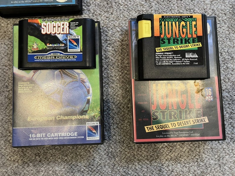 Sega Megadrive + 6 games Carousel 6