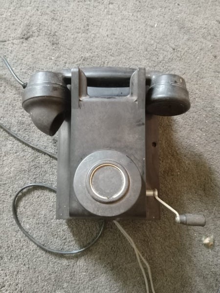 Bakerlite mines phone Carousel 1
