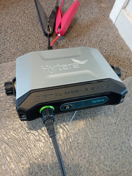 Hytera UHF 400-470Mhz DMR/Analog Radio MD652 Carousel 1