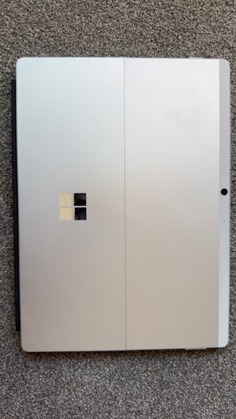 Microsoft Surface Pro 8 – Intel i5 | 16GB RAM | 256GB SSD Carousel 2