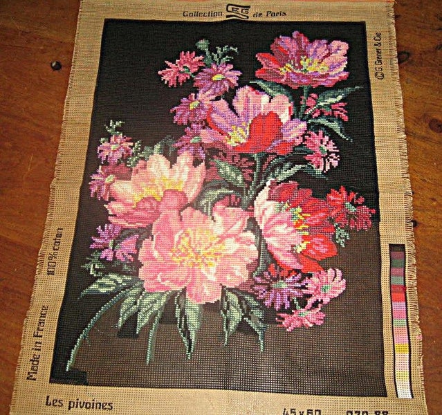 FLORAL TAPESTRY Carousel 3