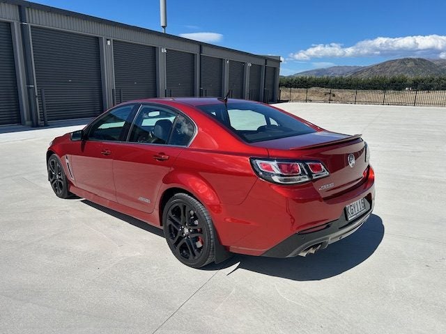 2017 Holden Commodore VF2 SS-V Redline64019636615170112