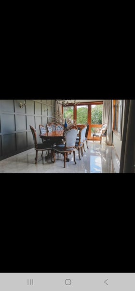 Burr Walnut Dining Table & Chair Set64019636076418110