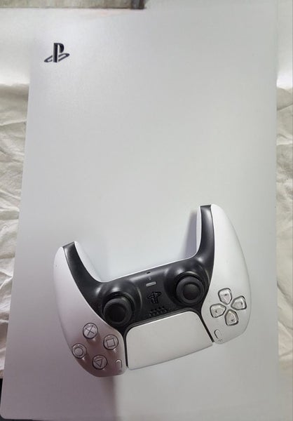 PS5 Disc Console Carousel 1