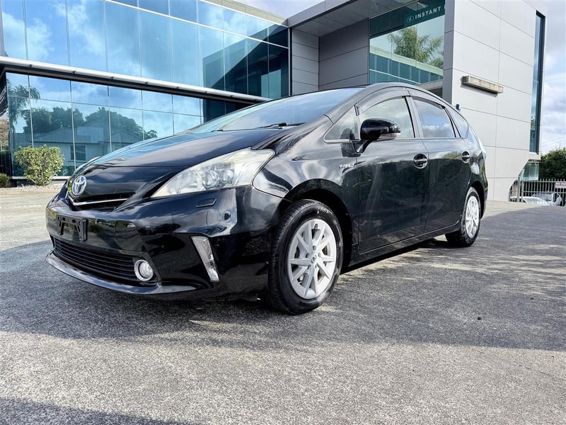 2012 Toyota Prius Alpha Hybrid | Spacious 7-Sea...64251925767683112