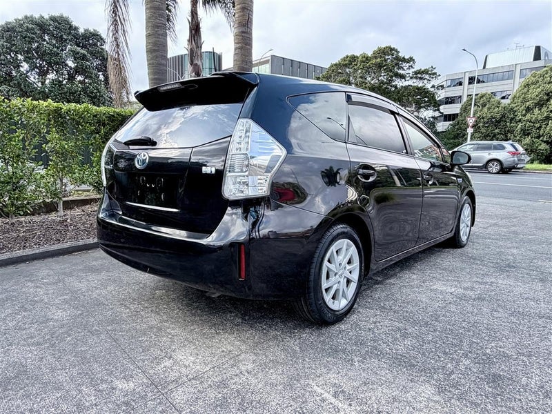 2012 Toyota Prius Alpha Hybrid | Spacious 7-Sea...64251925767683114