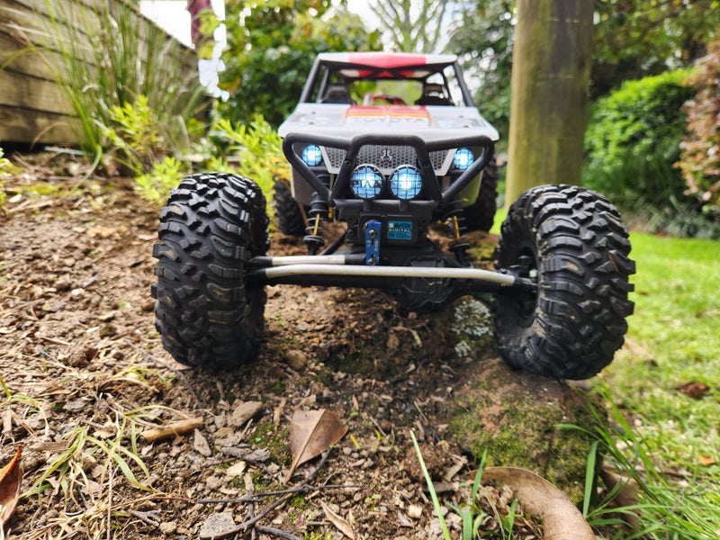 1/10 Scale Axial Wraith 4WD Rock Racer / Crawler64020501705857112