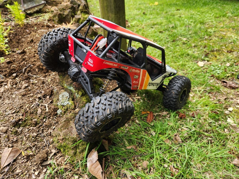 1/10 Scale Axial Wraith 4WD Rock Racer / Crawler64020501705857114