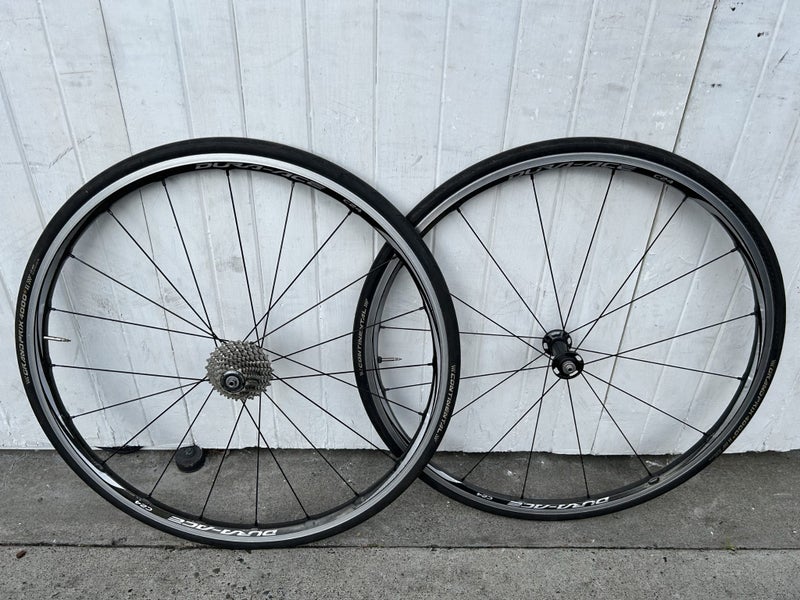 Dura Ace C24 Carbon Clincher Wheelset - 11 Spd Carousel 1