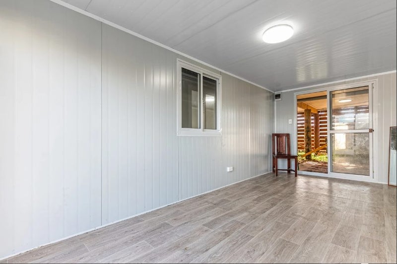 Cabins to live Carousel 1