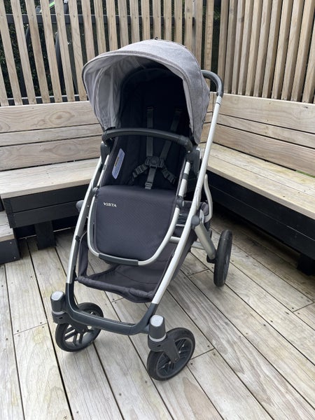 UPPAbaby Visa – Stroller, Bassinet, Rumble Seat plus accessories Carousel 2