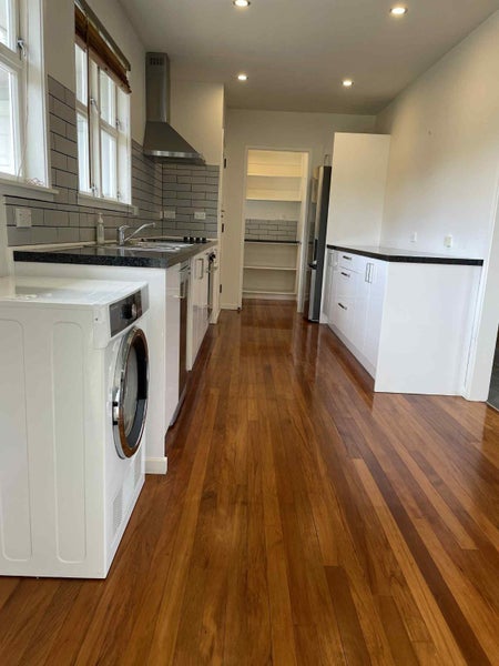 Featherston, 3 bedrooms64021595785859112