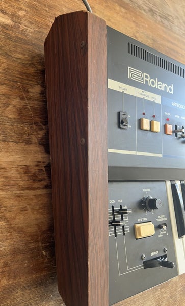 JUNO 60 - Legendary Synth - LOW RESERVE Carousel 10