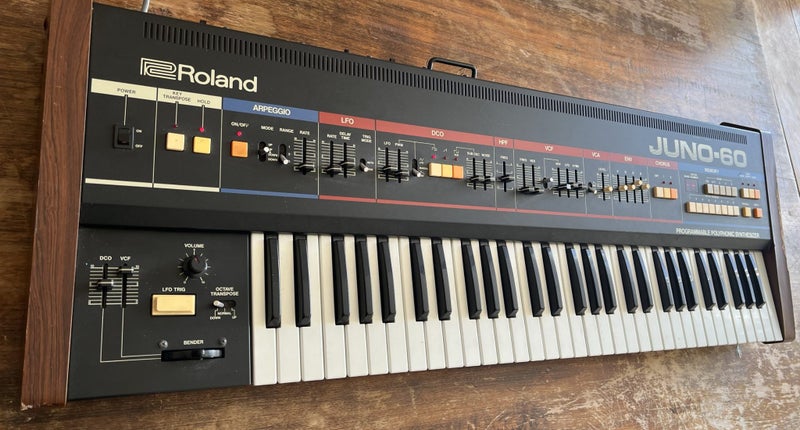 JUNO 60 - Legendary Synth - LOW RESERVE Carousel 2