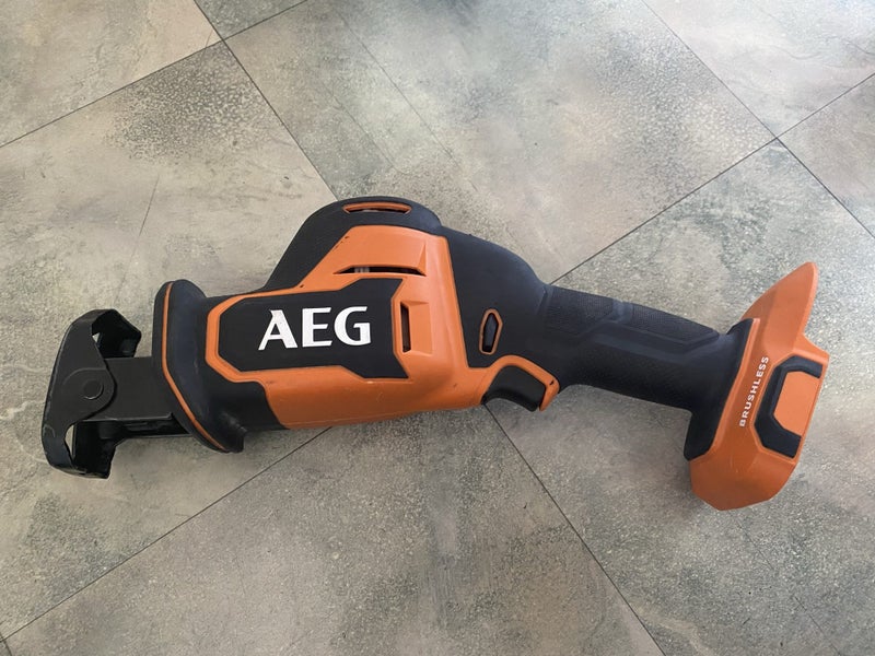 ~$1R Bulk lot of AEG tools and AEG tool bag~64023450238721114