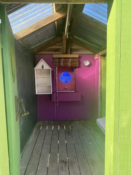 PLAY HOUSE/ GANG HUT -O.N.O64556979799939114