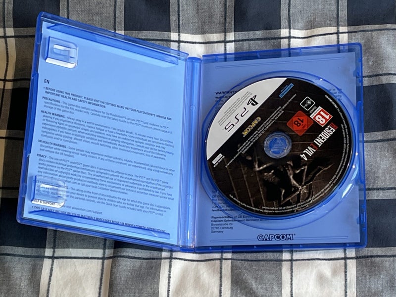 Resident Evil 4 PS5 Carousel 3