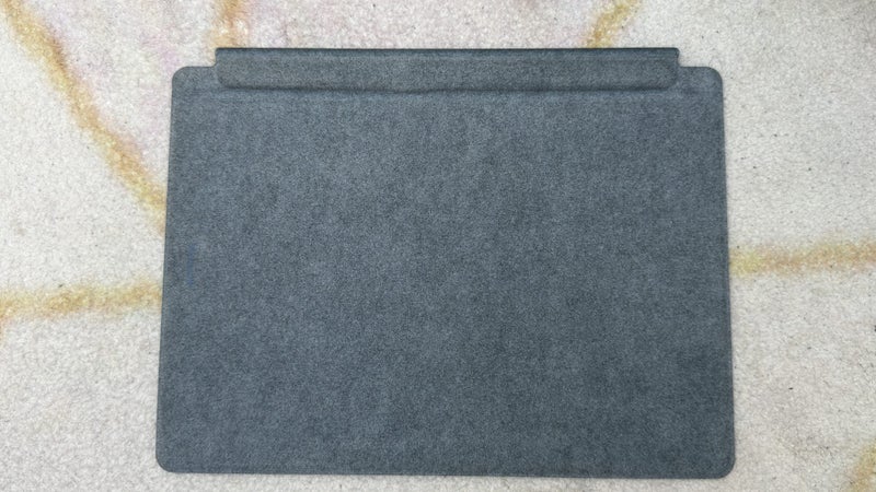 Surface Pro 8,9,X,11 Keyboard with pen holder Carousel 2