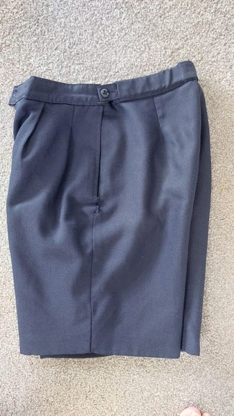 Sacred Heart College - Shorts sz 16 Carousel 2