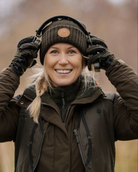 HUNTING clothing business Pinewood for sale - $69.315 stock value Carousel 20