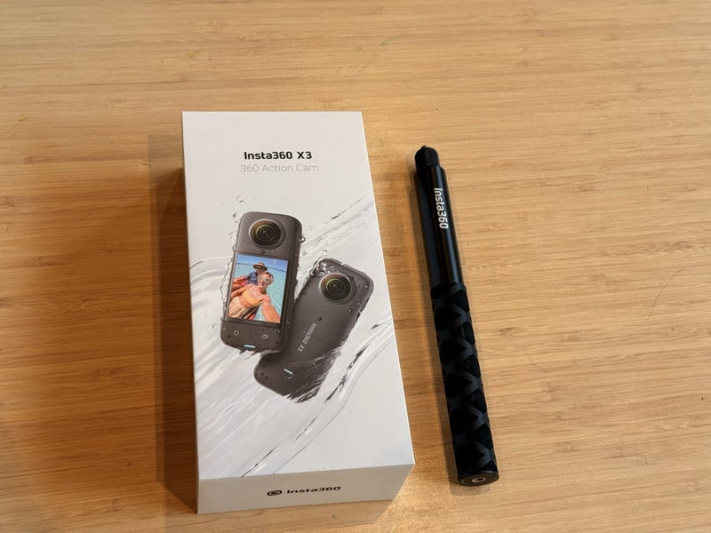 Insta360 X3 - incredible action cam & stick Carousel 5