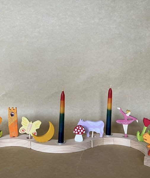 Grimm celebration ring plus 7 cute figures. Carousel 3
