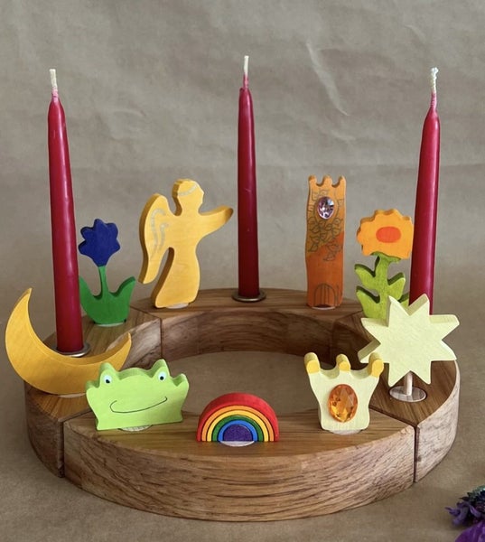 Grimm celebration ring plus 7 cute figures. Carousel 2