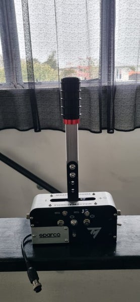Thrustmaster Sparco TSS Handbrake MOD+ Carousel 1