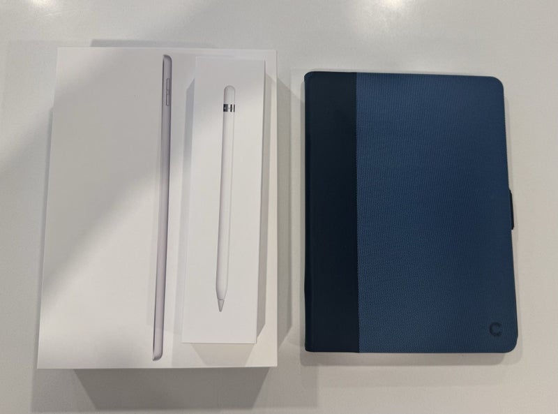iPad and Apple Pencil - Excellent Condition64029123307905112