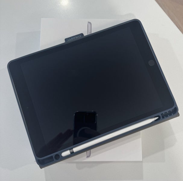 iPad and Apple Pencil - Excellent Condition64029123307905113