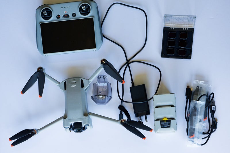 DJI Mini 3 Fly More Combo — DJI RC (Screen Remote) + Freewell Filter Set Carousel 1