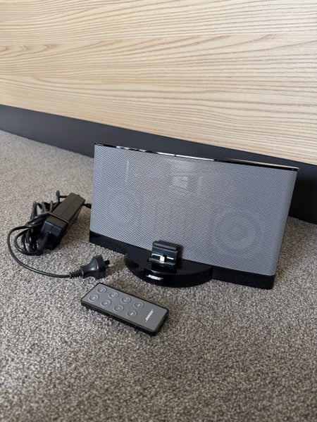 Bose SoundDock Series III with lightening connector Carousel 1