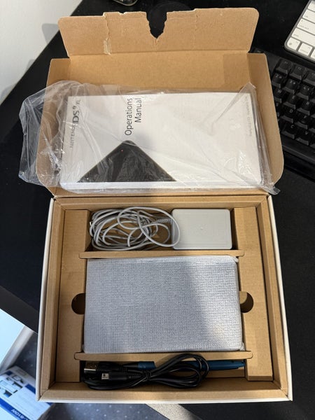 Nintendo DSi XL Console - Boxed - Blue - $1 Reserve! Carousel 2