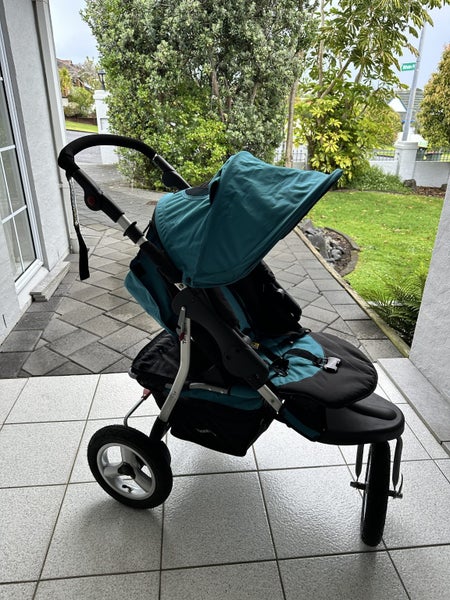 3 Wheeler Easy Push Chair Carousel 2