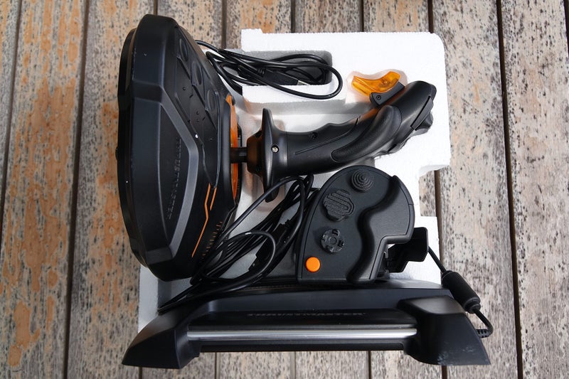 Thrustmaster T.16000M FCS Hotas Carousel 2