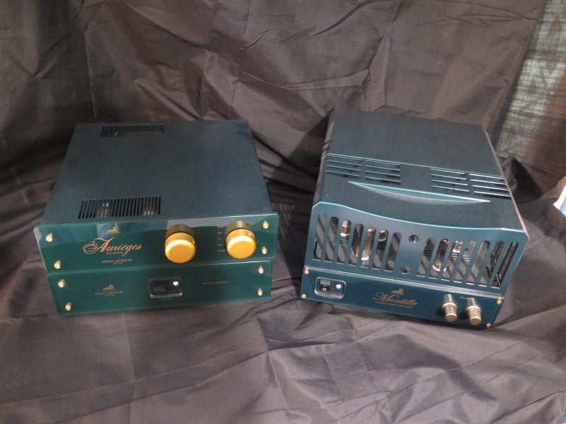 Shindo Montille amplifier and Aurieges pre-amplifier system Carousel 1